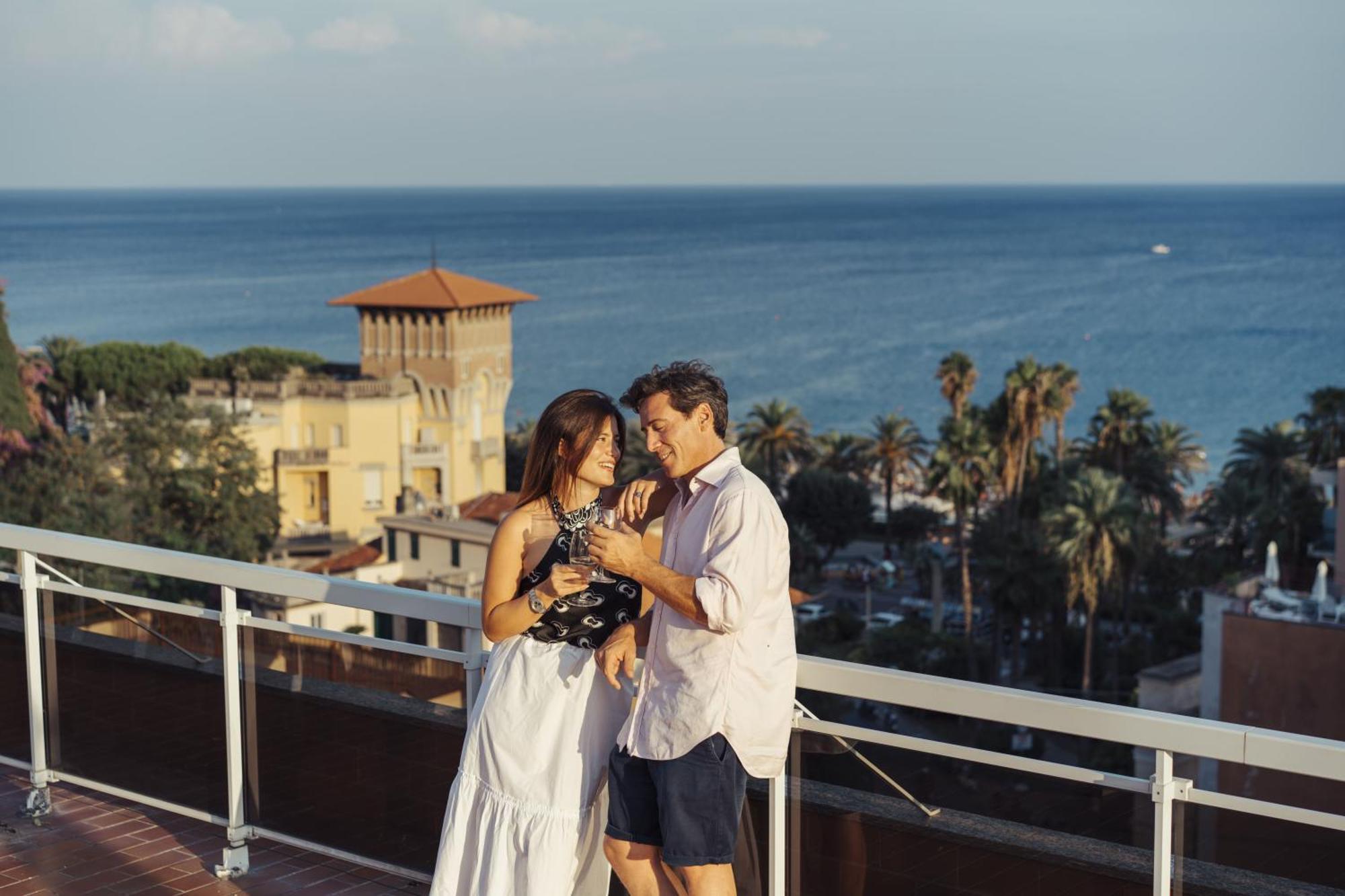 Hotel Careni Villa Italia Finale Ligure Exterior photo