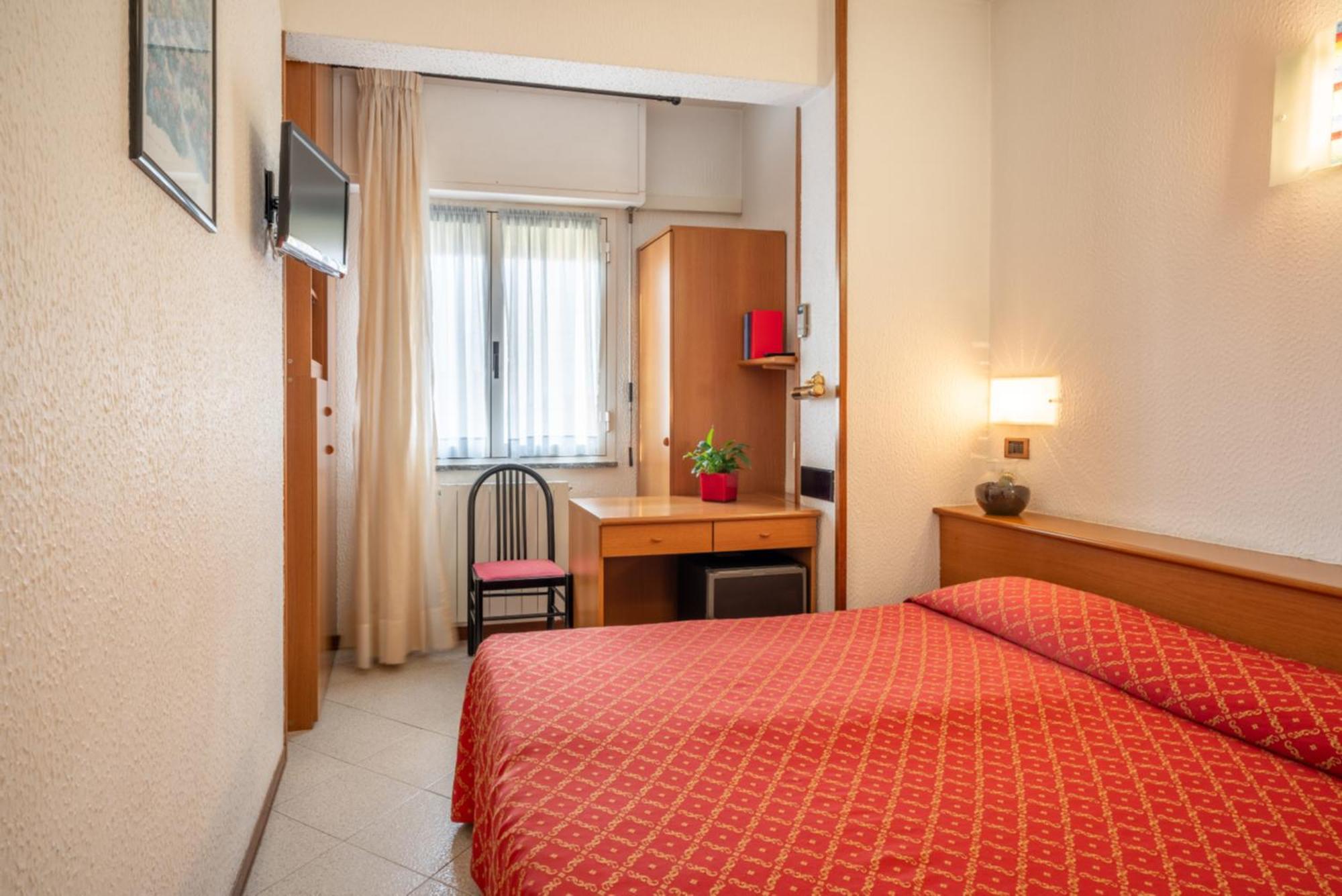 Hotel Careni Villa Italia Finale Ligure Exterior photo