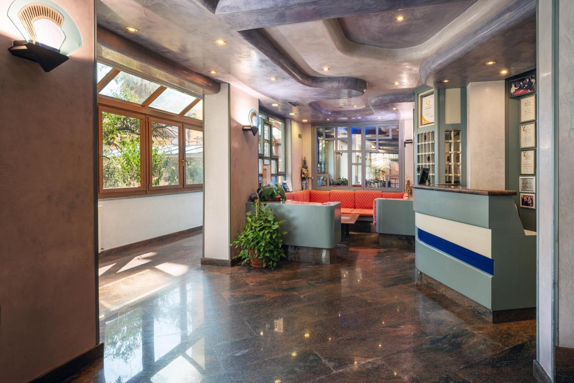 Hotel Careni Villa Italia Finale Ligure Exterior photo